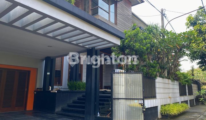 Rumah Mewah & Nyaman 2 Lantai Lebar 24 M2 di Kemang Pratama 3 Bekasi