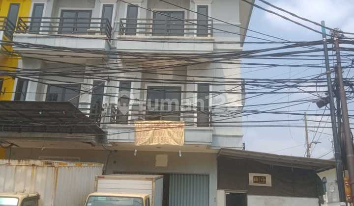 For Rent 1 (One) Unit Shop House Kelapa Gading Permai Ee 1 (With Additional Building Beside) For Rent 1 (One) Unit Shop House Kelapa Gading Permai Ee 1 (With Additional Building Beside)