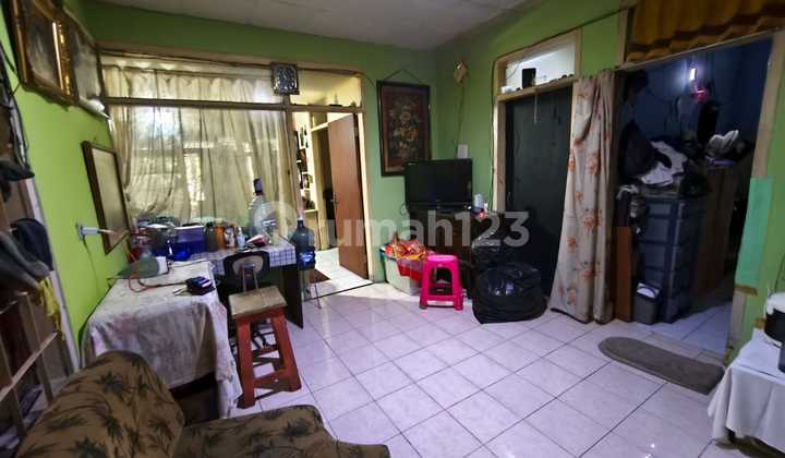 2-Story House on Jalan Kembar, Bandung City 2