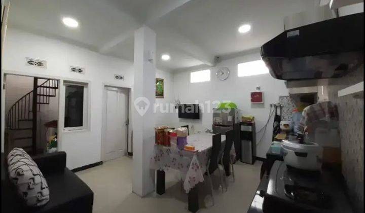 Rumah Strategis Dan Harga Terjangkau Lokasi Taman Cibaduyut Indah  2