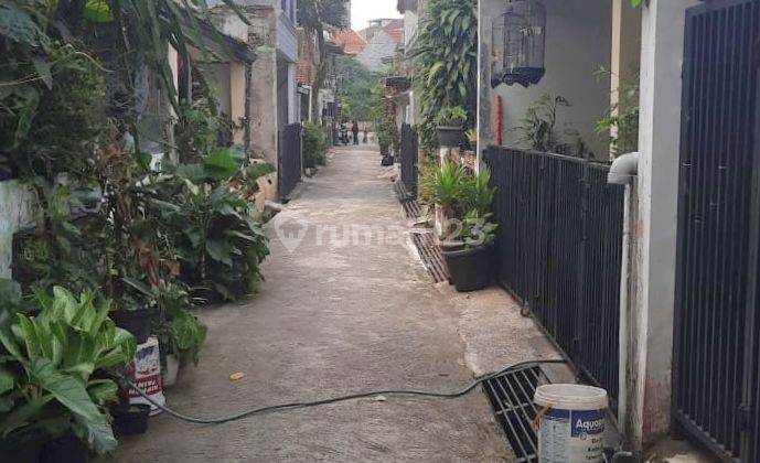 Rumah Di Gang Akses Motor Lokasi Di Sayap Pasteur, Sarijadi, Bandung 1