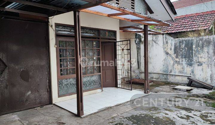 Rumah Lokasi Di Taman Holis Indah Bandung 1