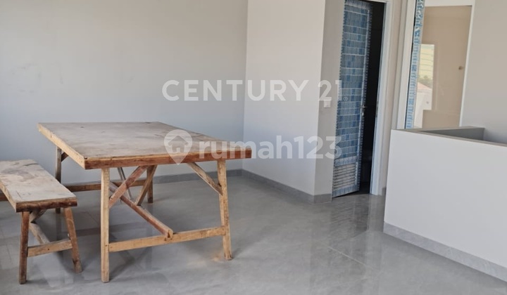 New Strategic Main Road Shop House on Pasir Kaliki Side 2