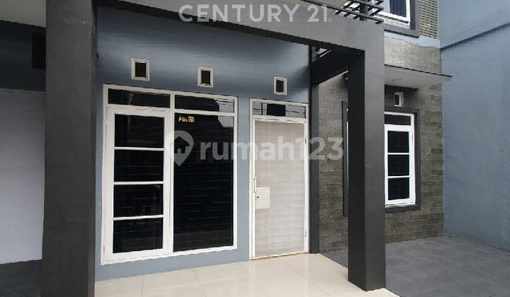 Rumah Cantik 5 Kamar di Taman Kopo Indah 2 Patung Gajah, Bandung