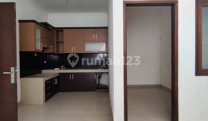 Rumah Modern Siap Huni Strategis Tengah Kota Bandung 2