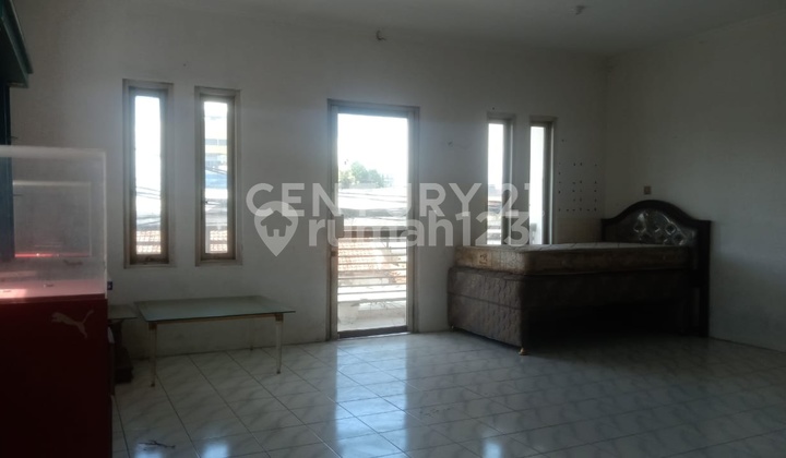 Tempat Usaha Baru Renovasi  Di Jalan Kopo Bandung  2