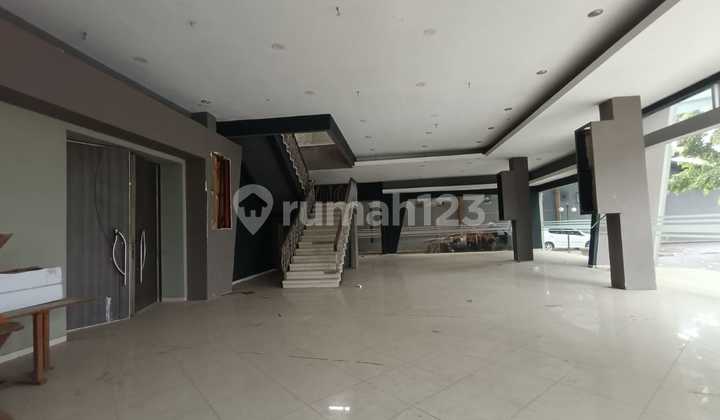 Nice Building Suitable for Offices Etc. Location Kopo Bandung