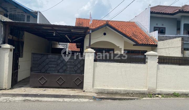 Rumah Cocok untuk Home Industry di Burujul Sayap Taman Kopo Indah