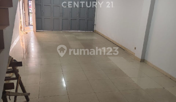 Ruko 2 Lantai di Komplek Mekar Wangi Bandung Ruko 2 Lantai di Komplek Mekar Wangi Bandung