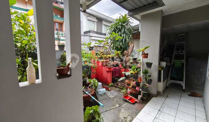 Rumah 2 Lantai di Jalan Kembar Kota Bandung
