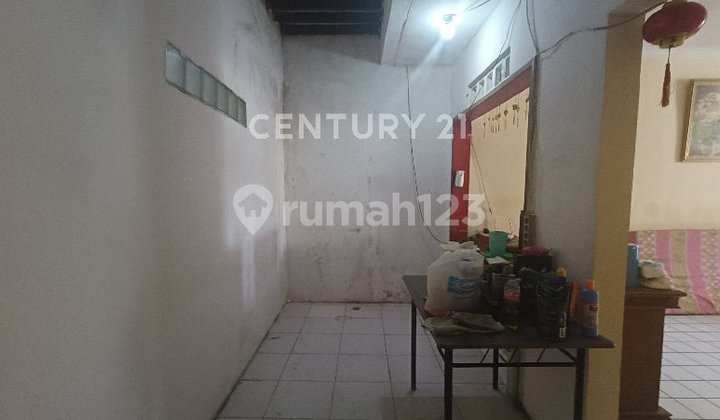 Rumah Bangunan Lama Di Kopo Permai, Akses Masuk Mobil 2