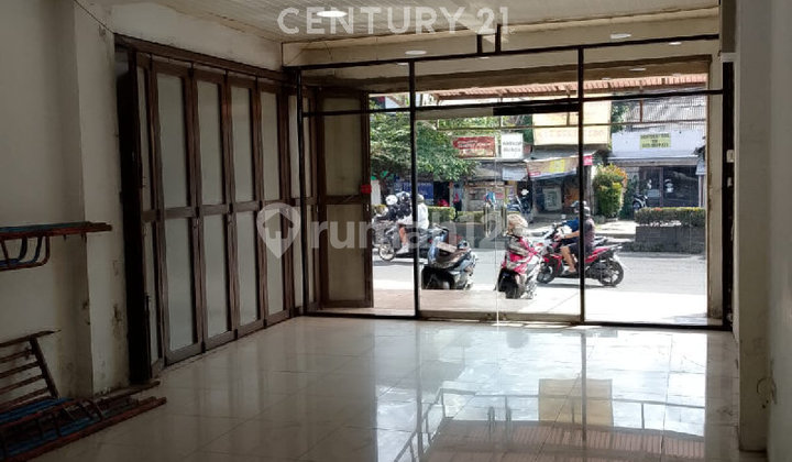 2.5-Story Shop House in a Strategic Location in Cimahi, West Java