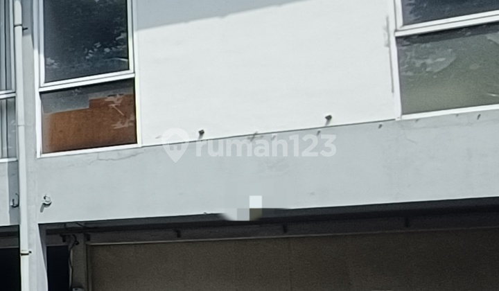 Ready-to-Use Shop House, Holis Location, Strategic, Near Pasir Koja Toll Road