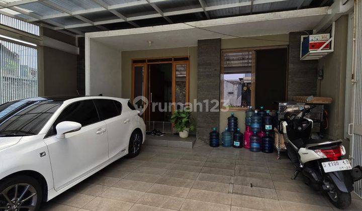 Rumah 2 Lantai Bagus Furnished SHM di Batununggal, Bandung 2