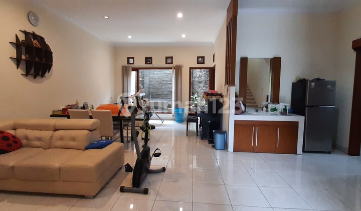 Rumah di Cluster Exclusive Batununggal Indah