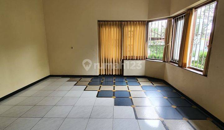 Ruang Usaha di Jalan Riau Bandung Sangat Strategis 8