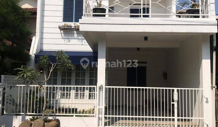 Dijual Rumah American Classic di Batununggal Bandung 1