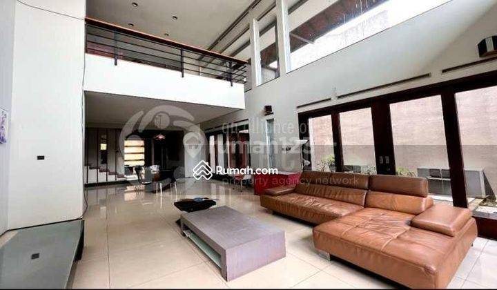 Dijual Rumah Mewah di Batununggal Bandung 1