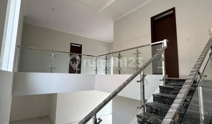 Dijual Rumah Batununggal Luxury Hadap Timur 