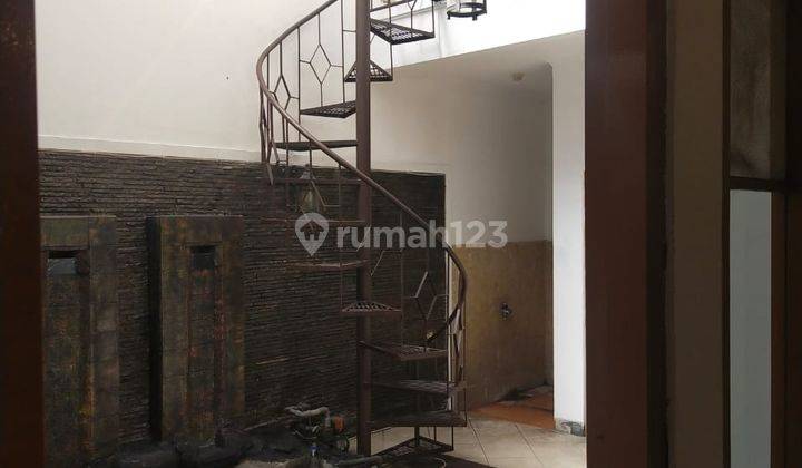 Dijual Rumah 2 Lantai di Batununggal Bandung 2