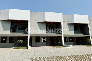 Rumah Derwati Mas Ciwastra Siap Huni Free Pajak 