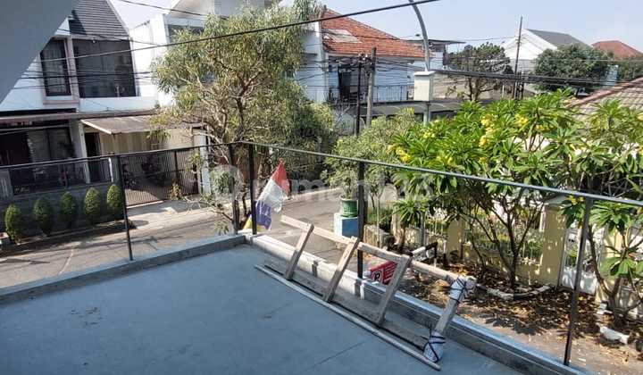 Rumah 2 Lantai Bagus Unfurnished SHM di Sayap Turangga, Bandung Rumah 2 Lantai Bagus Unfurnished SHM di Sayap Turangga, Bandung