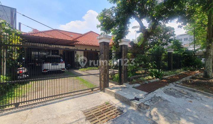 Rumah 2 Lantai Bagus Furnished SHM di Turangga, Bandung 2