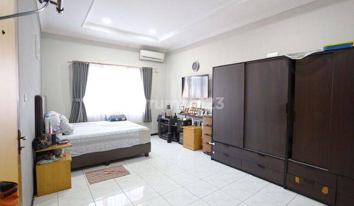 Rumah 2 Lantai Bagus Furnished SHM di Pasir Luyu, Bandung 2