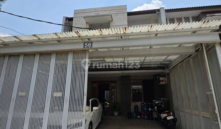 Rumah 2 Lantai Bagus Furnished SHM di Batununggal, Bandung 1