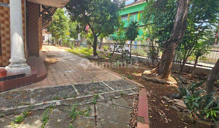 Rumah Tua Zona Komersial Cocok Untuk Cafe Atau Kantor Dijual Di Matraman Senen 1