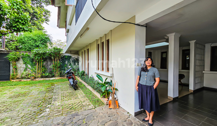 House For Sale Dukuh Patra Kuningan South Jakarta 2