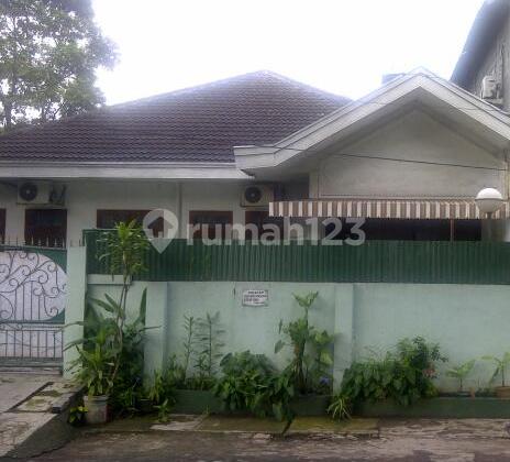 Nice House with SHM in Panglima Polim, South Jakarta Nice House with SHM in Panglima Polim, South Jakarta