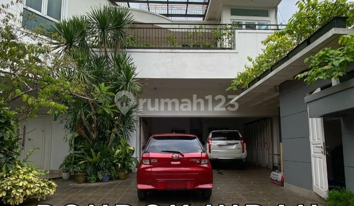 Rumah Mewah Siap Huni Dijual di Jalan Kartika Pondok Indah Rumah Mewah Siap Huni Dijual di Jalan Kartika Pondok Indah