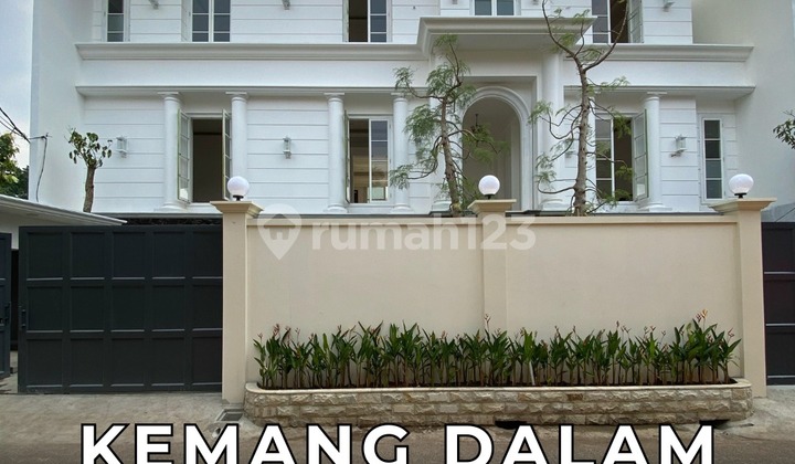 Rumah Baru Luas 500m2 Ada Kolam Renang Dijual Di Kemang Dalam