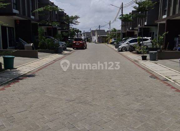 Rumah 2 Lt Baru di Blossomville, Kota Baru, Rajeg, Tangerang 2