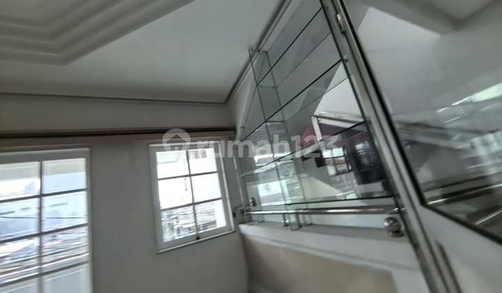 Rmh Bagus 3 Lantai di Jl Ketapang Utara, Tamansari, Jakbar 2