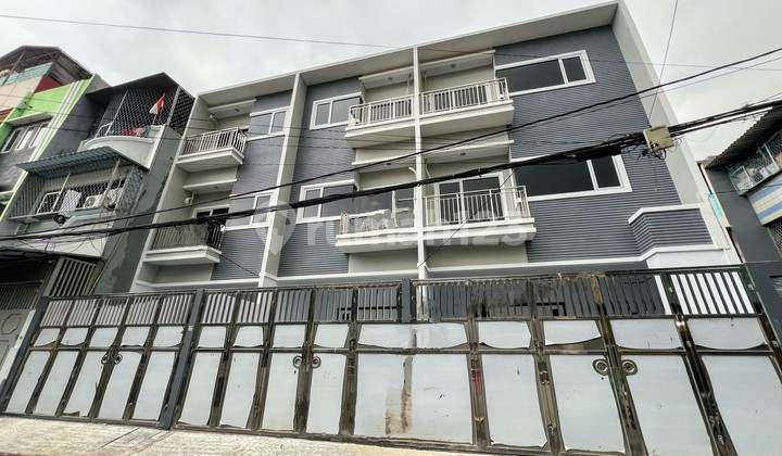 Rmh 3 lantai di Jl. U, Teluk Gong, Jakarta Utara 2