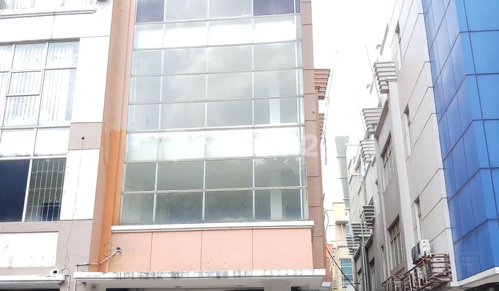 Unit 4-5, Corner Lot facing Main Road in Mutiara Palem, Cengkareng, West Jakarta 2