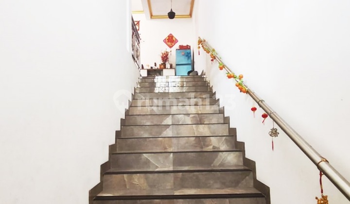 Dijual Rumah di Walet Permai Pik1 Lt.10x30m2 Harga : 9,8M Nego 2