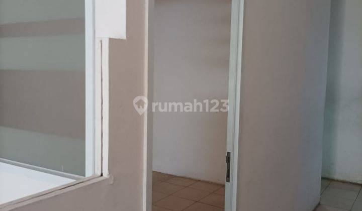 Disewakan Ruko di Jln Juanda 3 Lt.137m² 4 Lantai 2