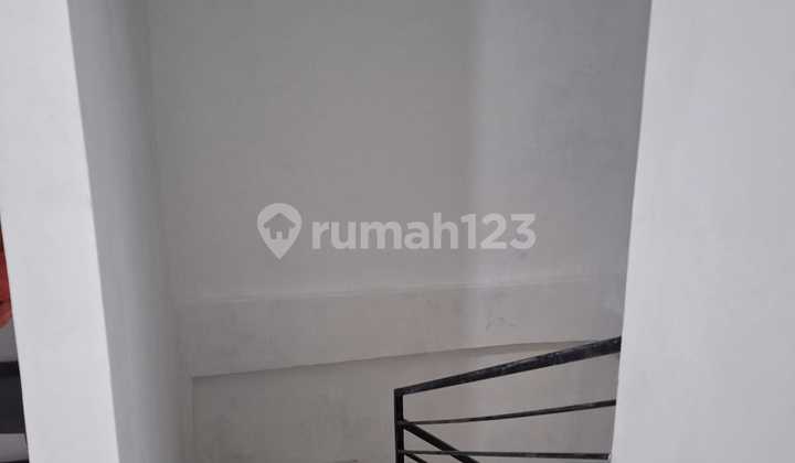 DIJUAL RUMAH DI PERUMAHAN JATIMULYA BEKASI LT.72m2 SHM HARGA NEGO 2