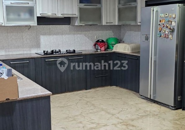 Dijual Rumah di PIK1 Cluster Cendana Uk.8x18 Harga Nego Ada 2.5LT 2