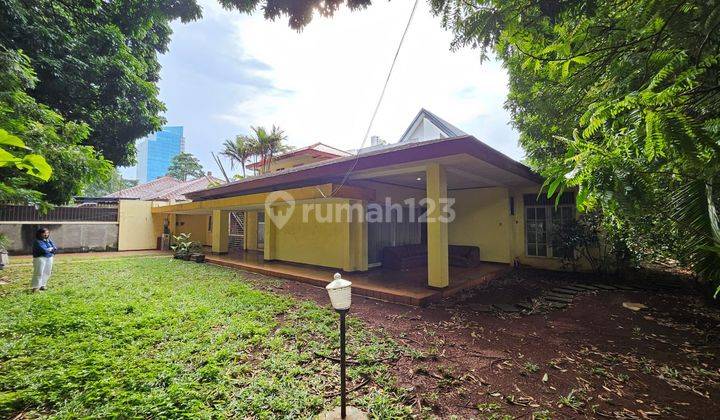 Disewakan Rumah Tua 1,5LT Terawat Di Komp Patra Kuningan Lt.700m2 1