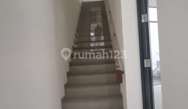 Disewakan Ruko 2Lantai di Verona Junction GS Posisi Hook Uk.5x10  2