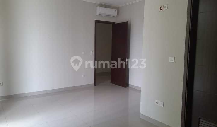 Disewakan Rumah di Tahap 1 Cluster Danau, Uk.8x15m2, Semi Furnish