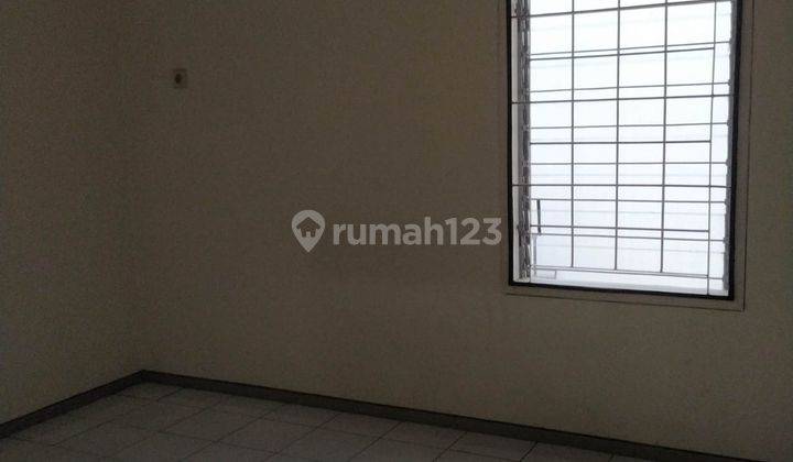 Dijual Rumah 2 Lantai di Komplek Janur Indah Lt.153m2 SHM 2