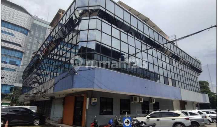 Dijual Ruko Plaza Kebon Jeruk Uk.4.6x15m2 SemiFurnish Harga Nego