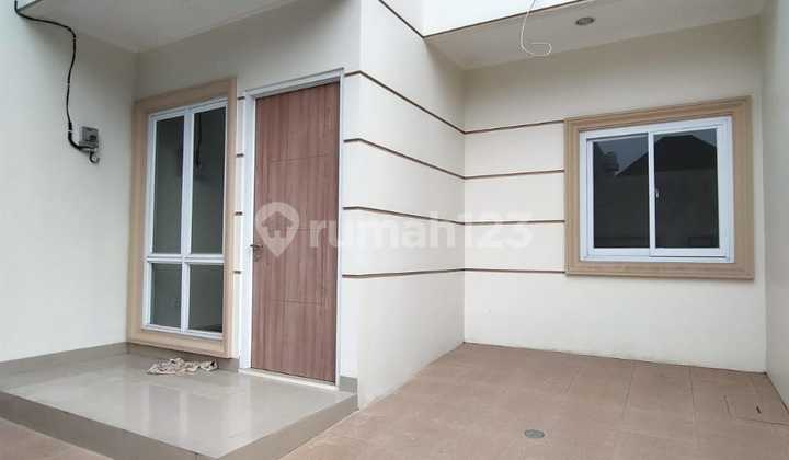 For Sale: House in Gading Serpong Sector 7A, Tangerang, Size 5.5x11m²