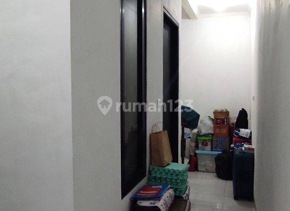 Dijual Rumah 2,5 LT di Komp Kresek Indah Uk.4x13,75m Hdp Tenggara 2