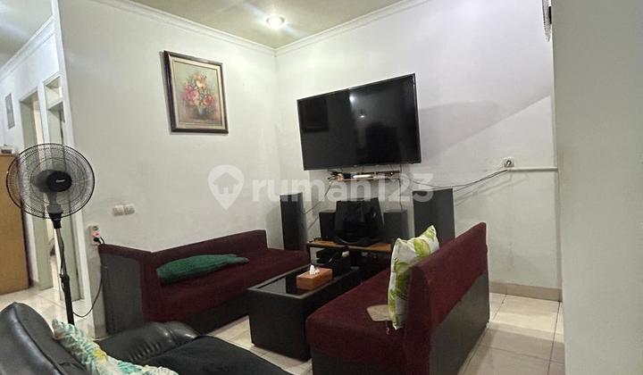 For Sale: House in BSD Serpong Delatinos, Land Size 8x18, Certificate of Ownership, Negotiable Price